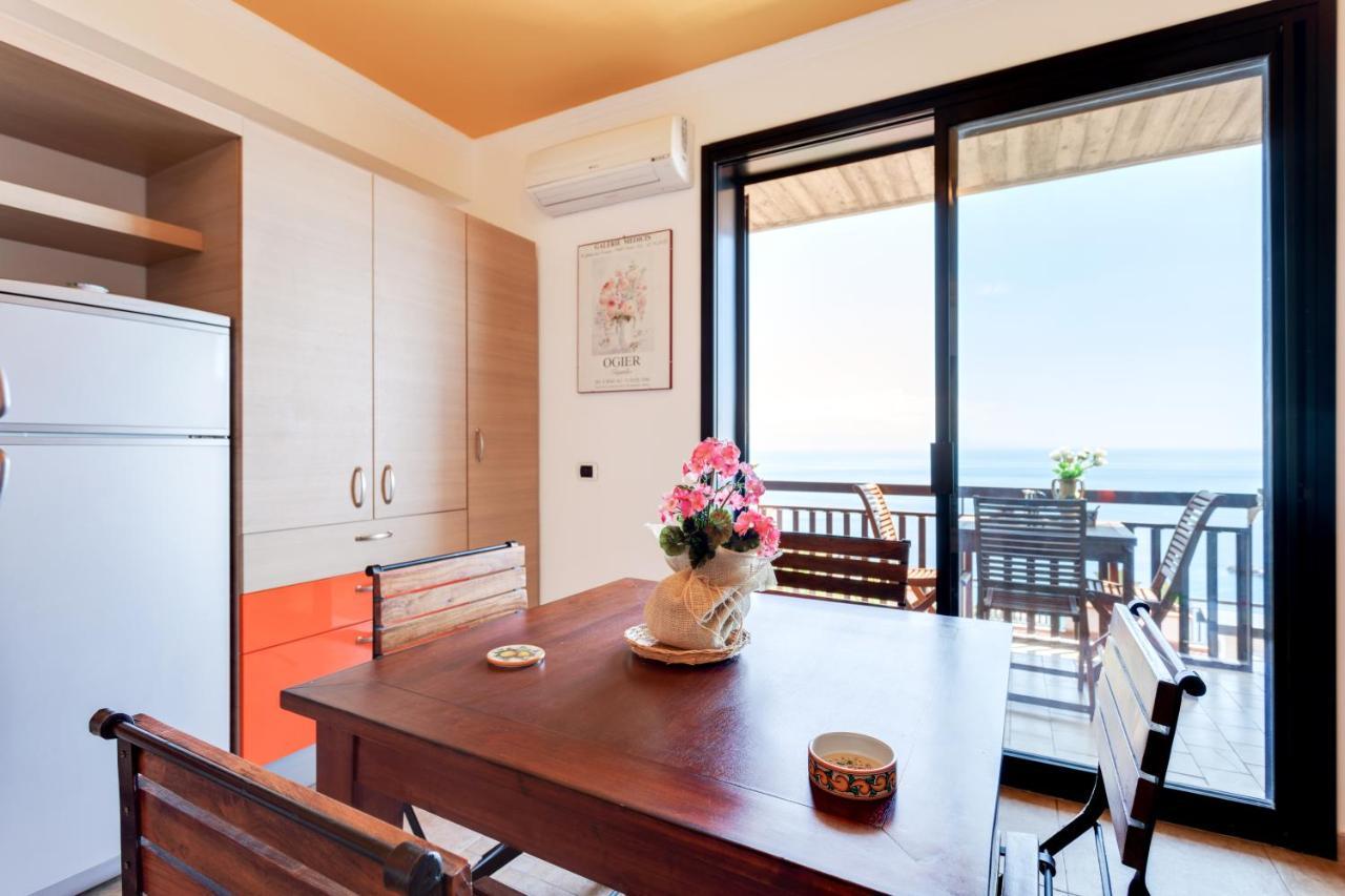 Taormina Panoramic Seaview Apartment エクステリア 写真